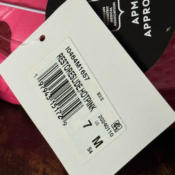 Ryka 7M Vibrant Pink Slide Sandals - Picture 4 of 4